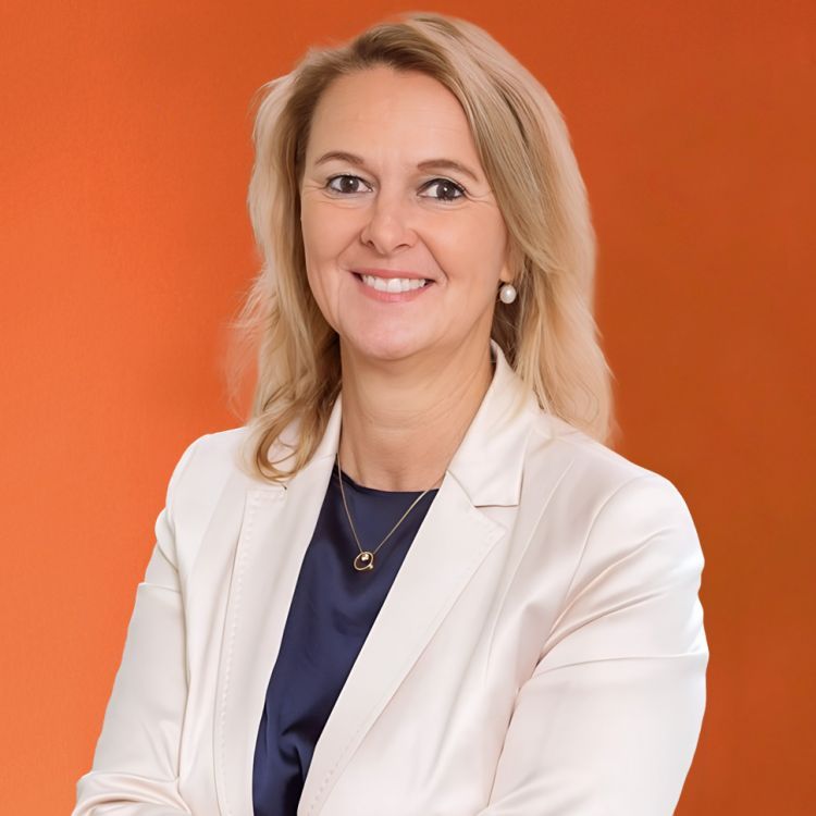 Sandra Lathe  title=